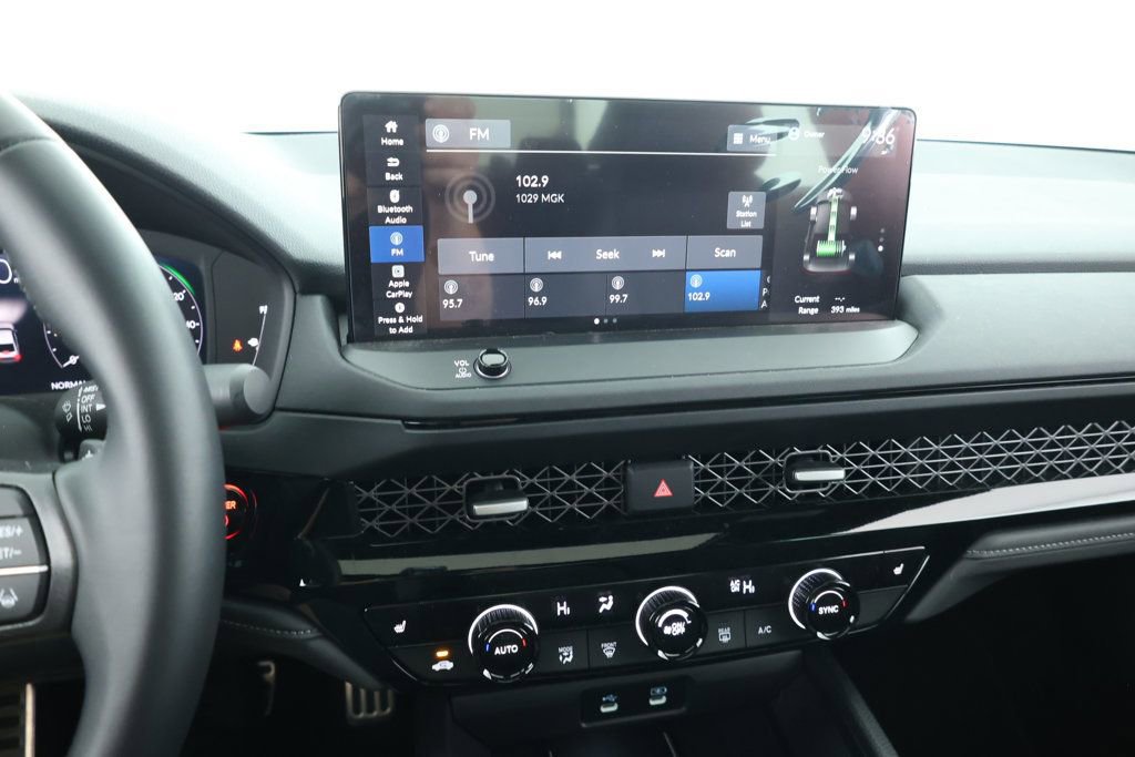 Used 2025 Honda Accord Sport image 16