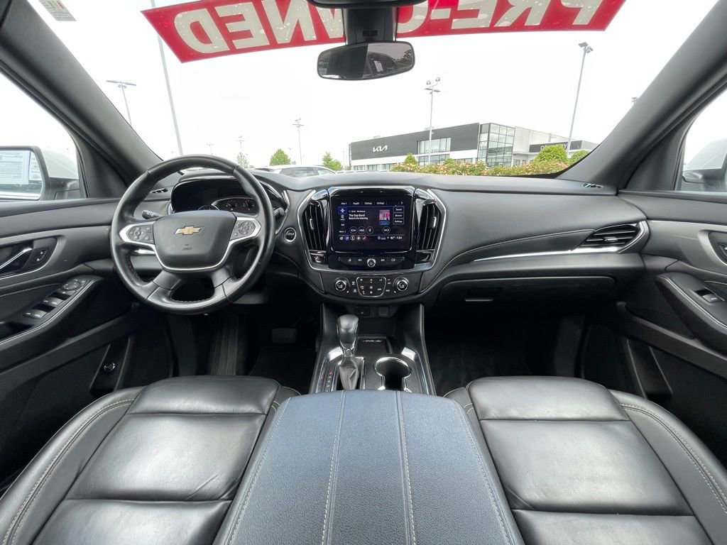 Used 2023 Chevrolet Traverse LT FWD image 27