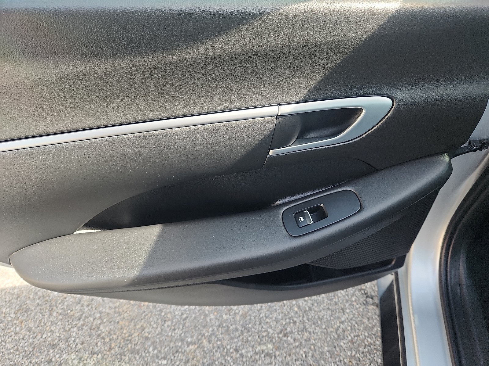 Certified 2025 Hyundai Sonata SEL FWD image 28
