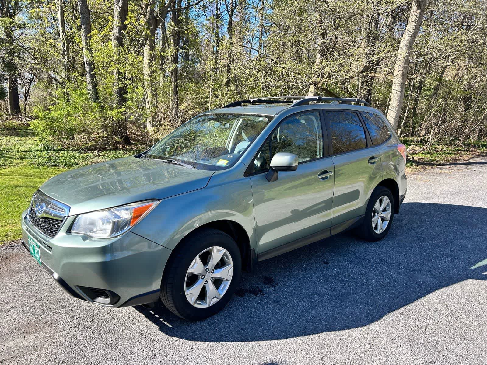 Used 2016 Subaru Forester 2.5i Premium w/ All-Weather Package AWD/4WD image 1