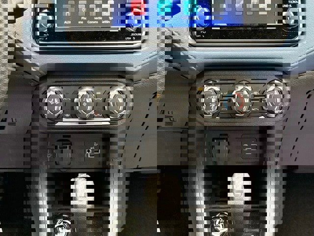 New 2025 Nissan Versa SV w/ Trunk Package image 23