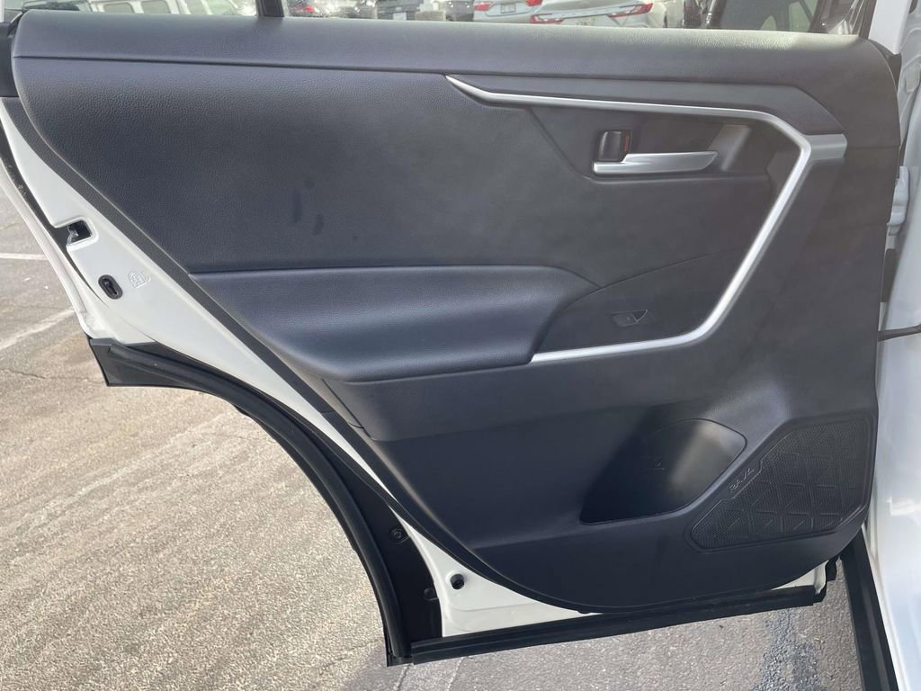 Used 2023 Toyota RAV4 XLE image 19