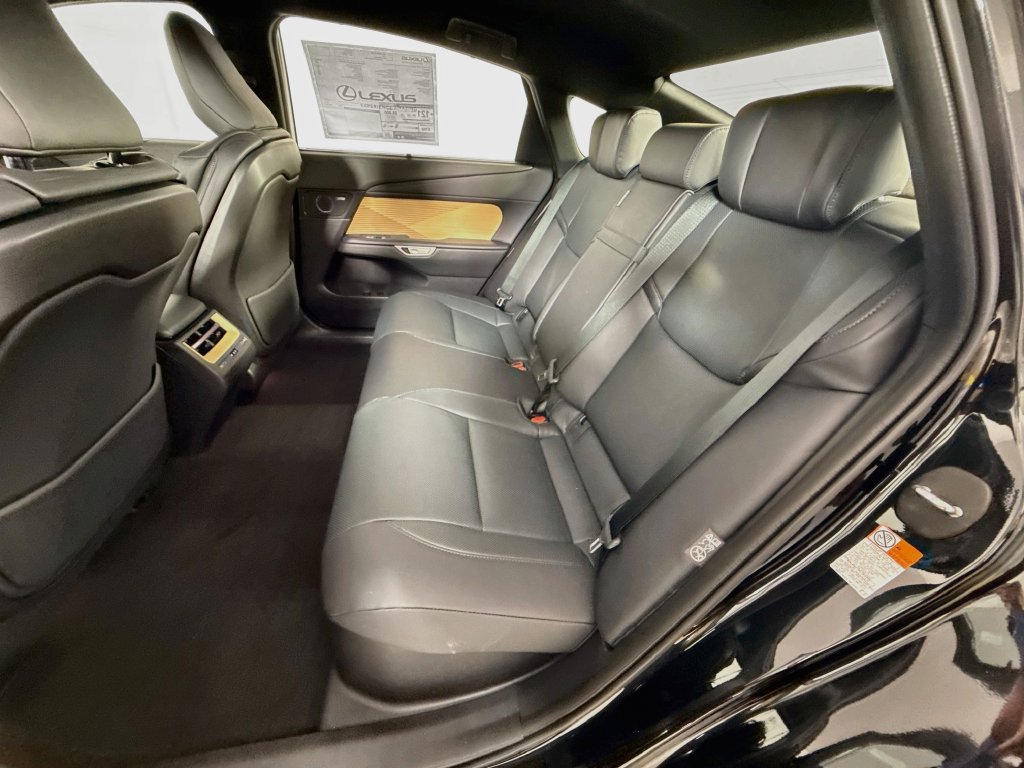 New 2026 Lexus ES 350e w/ Accessory Package (Z2) FWD image 16