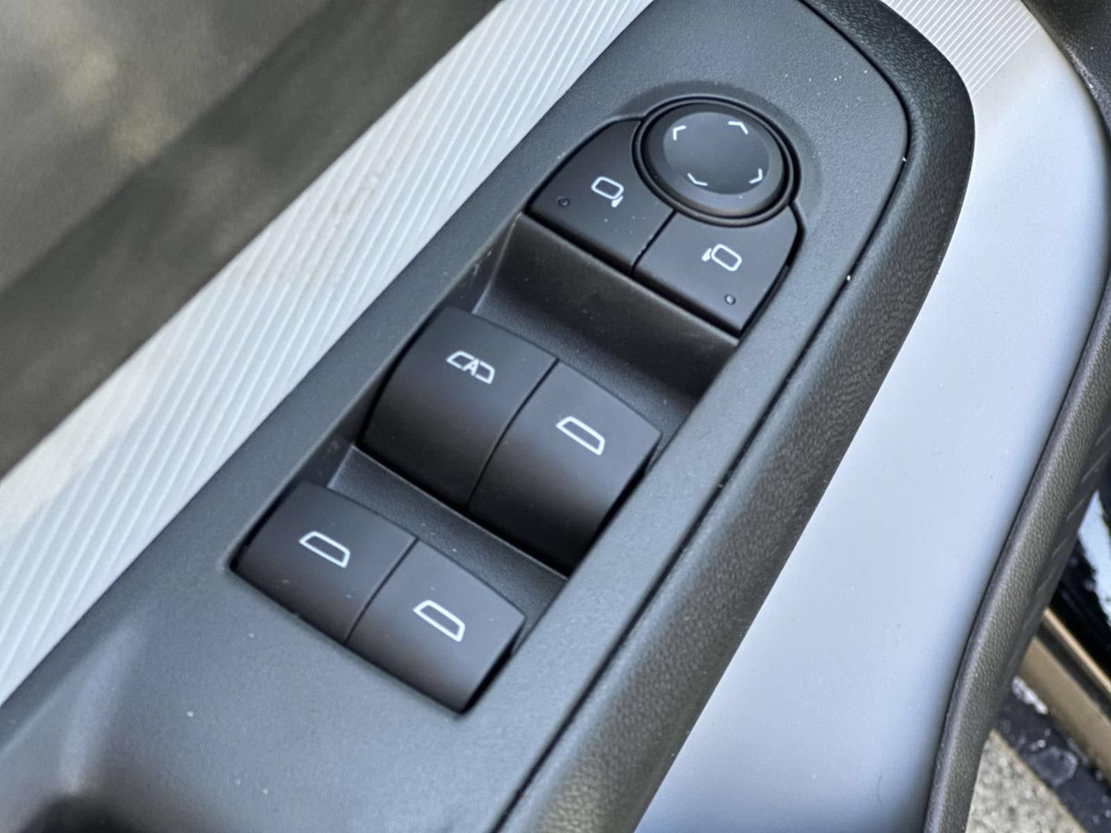 New 2027 Chevrolet Bolt LT w/ Comfort Package FWD image 19