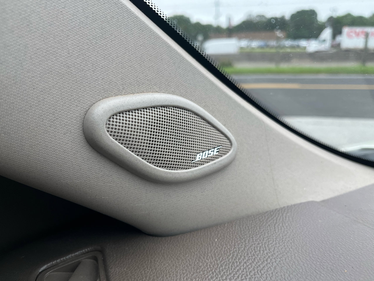 Used 2013 Chevrolet Silverado 1500 LTZ w/ LTZ White Diamond Edition image 18