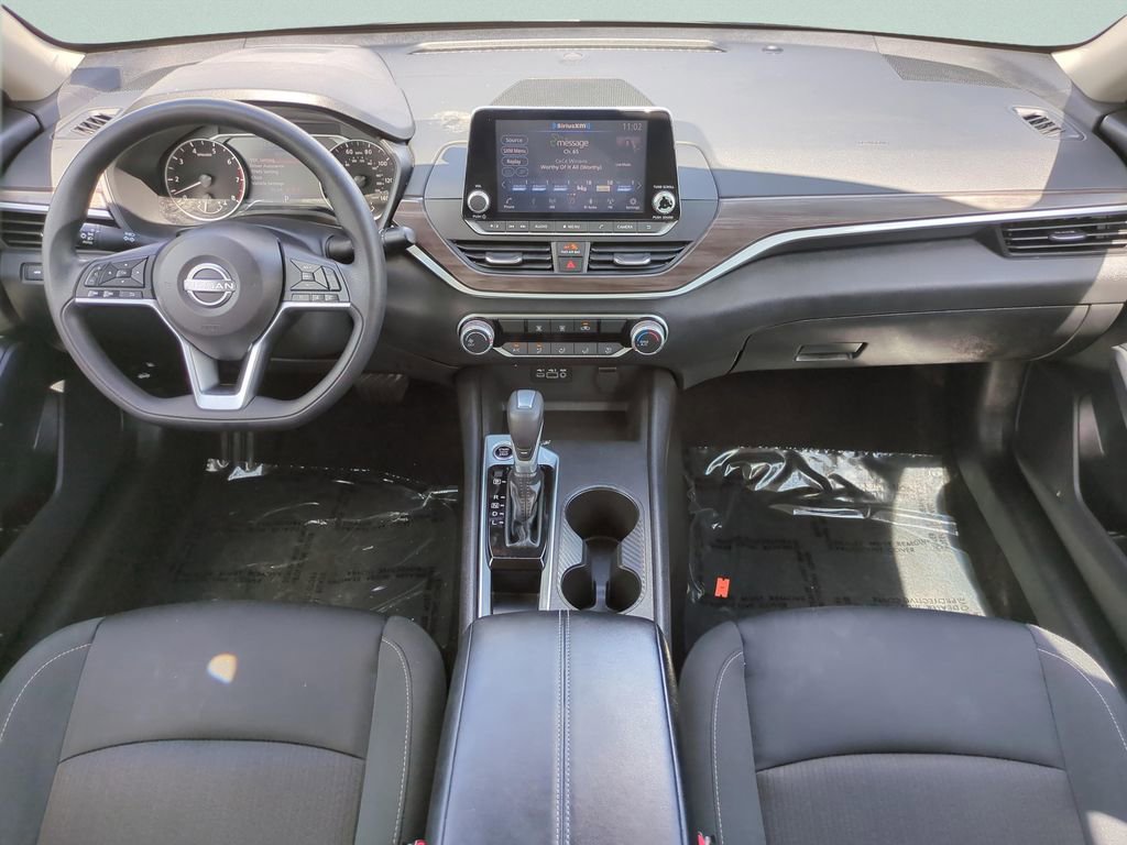 Certified 2025 Nissan Altima 2.5 SV image 11