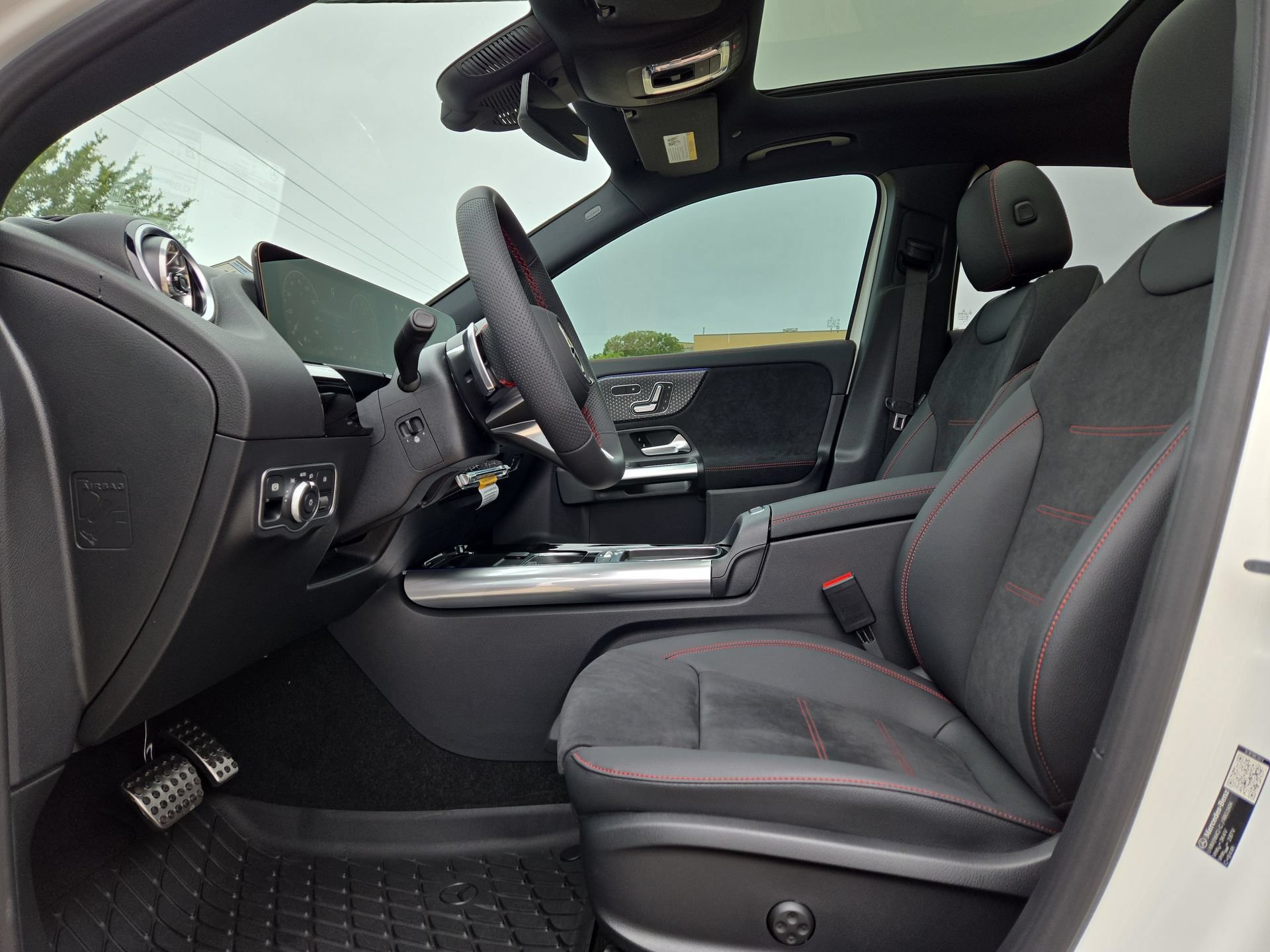 New 2026 Mercedes-Benz GLA 250 image 16