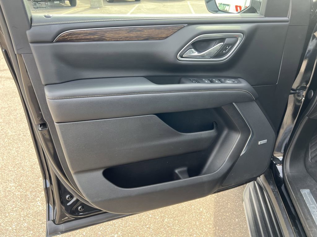 Certified 2021 Chevrolet Tahoe Premier w/ Premium Package AWD/4WD image 18