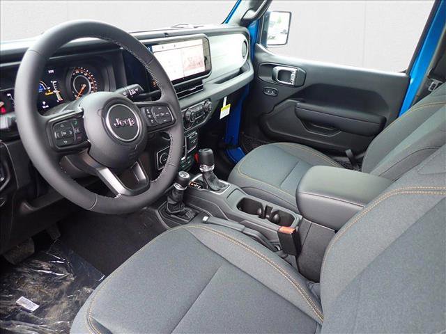 New 2025 Jeep Gladiator Sport AWD/4WD image 9