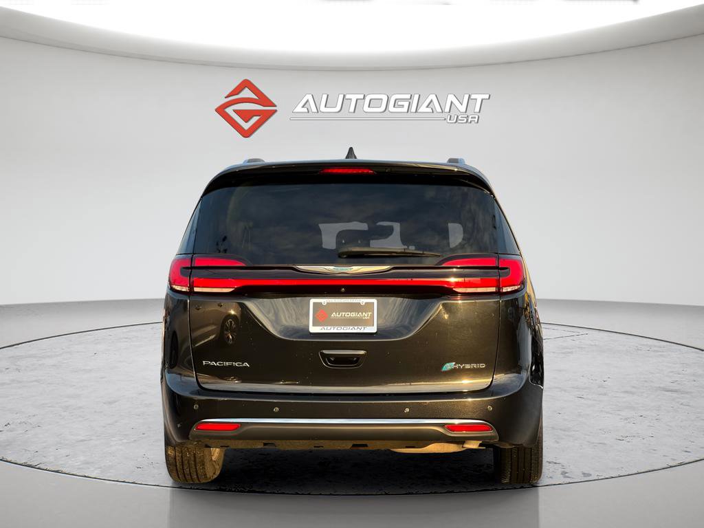 Used 2021 Chrysler Pacifica Limited image 6