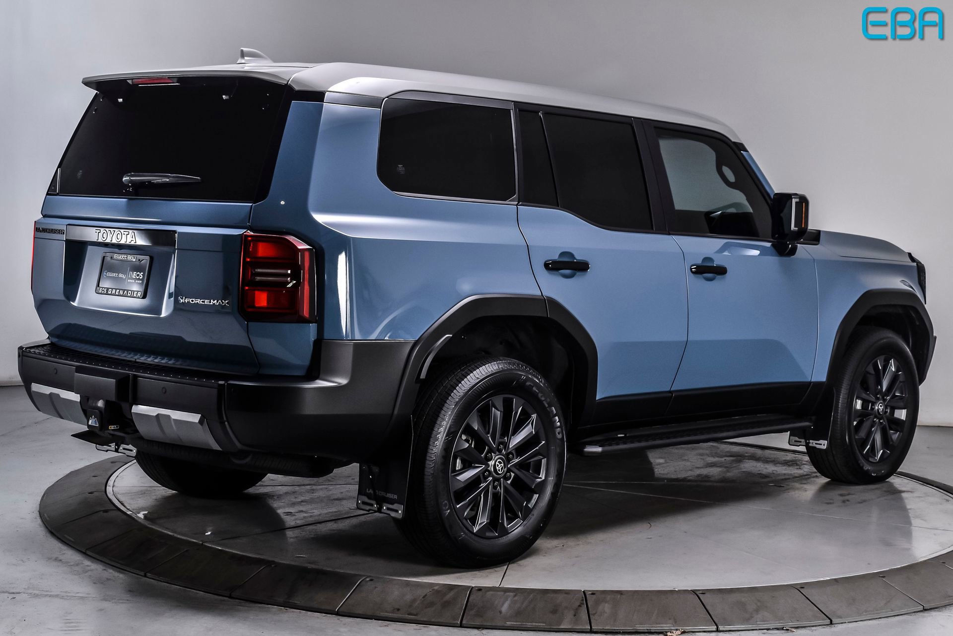 Used 2025 Toyota Land Cruiser w/ Premium Package image 6