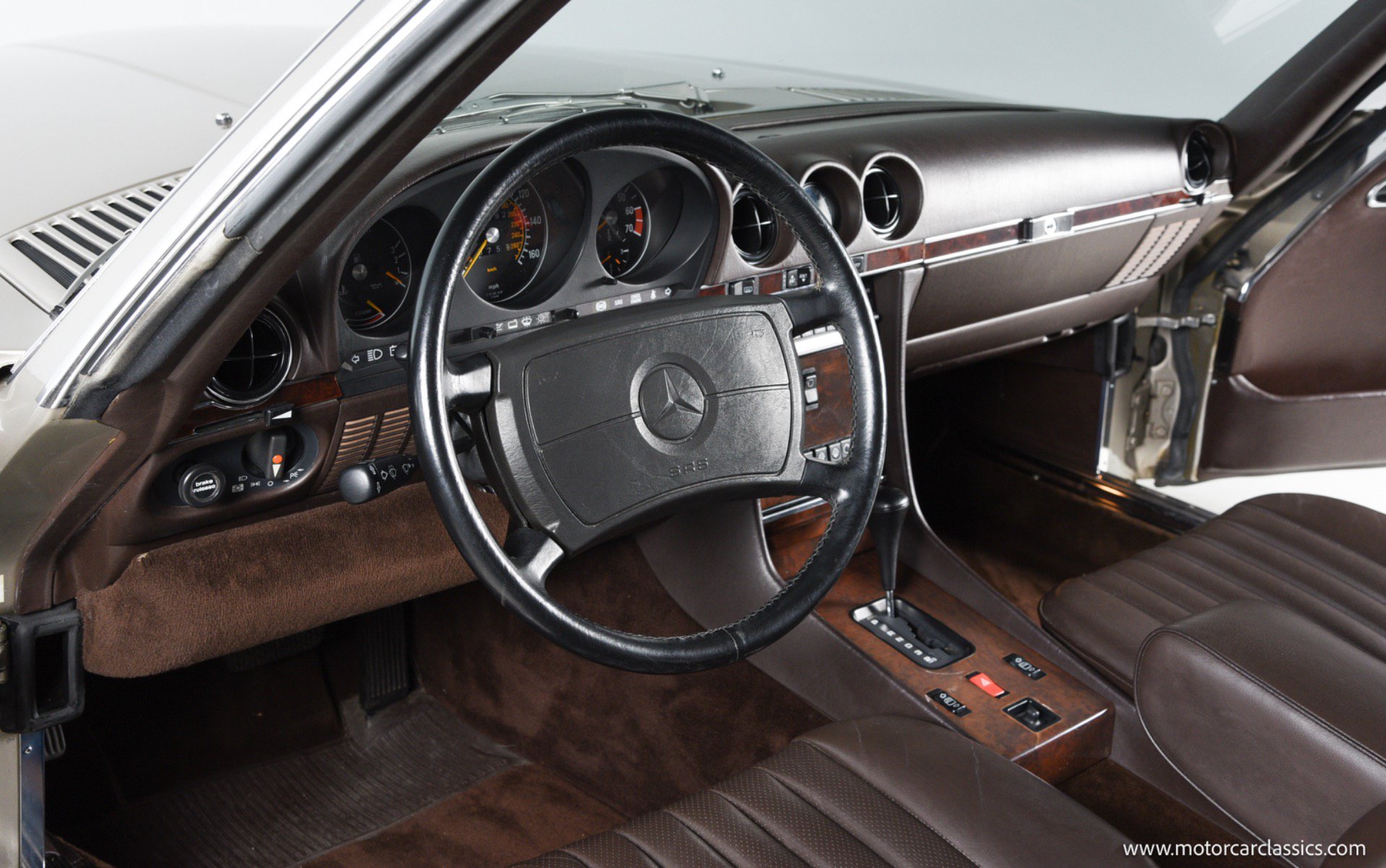 Used 1988 Mercedes-Benz 560 SL image 34