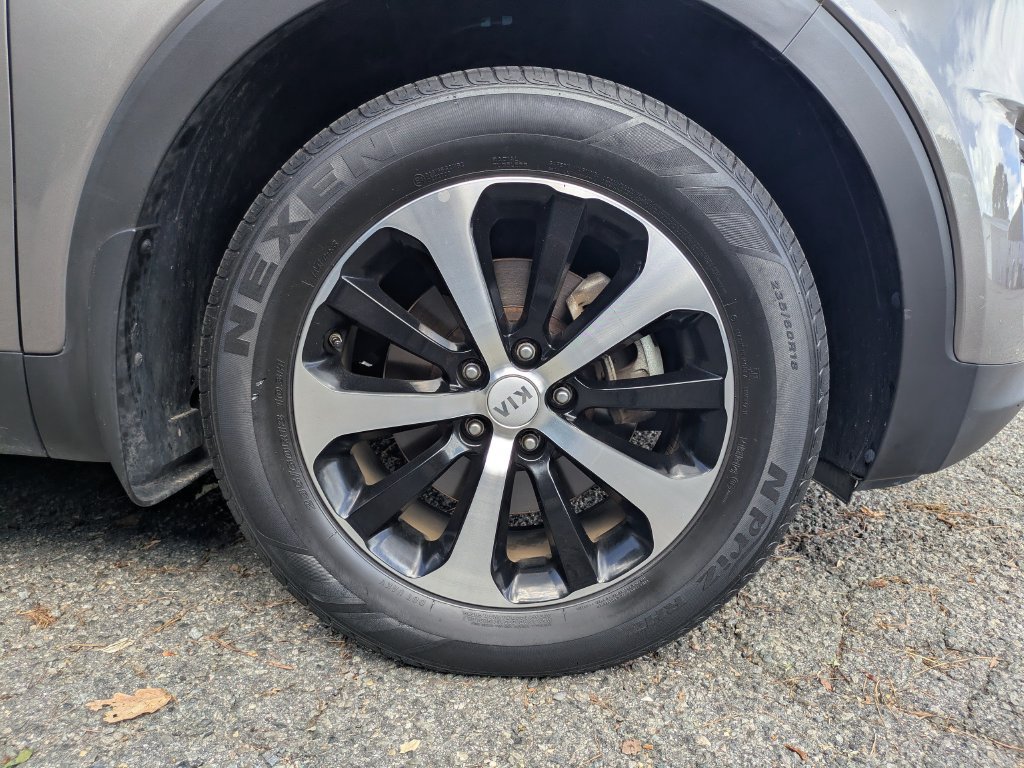 Used 2018 Kia Sorento EX FWD image 11