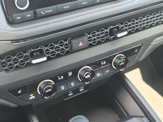Used 2025 Honda Accord SE image 27