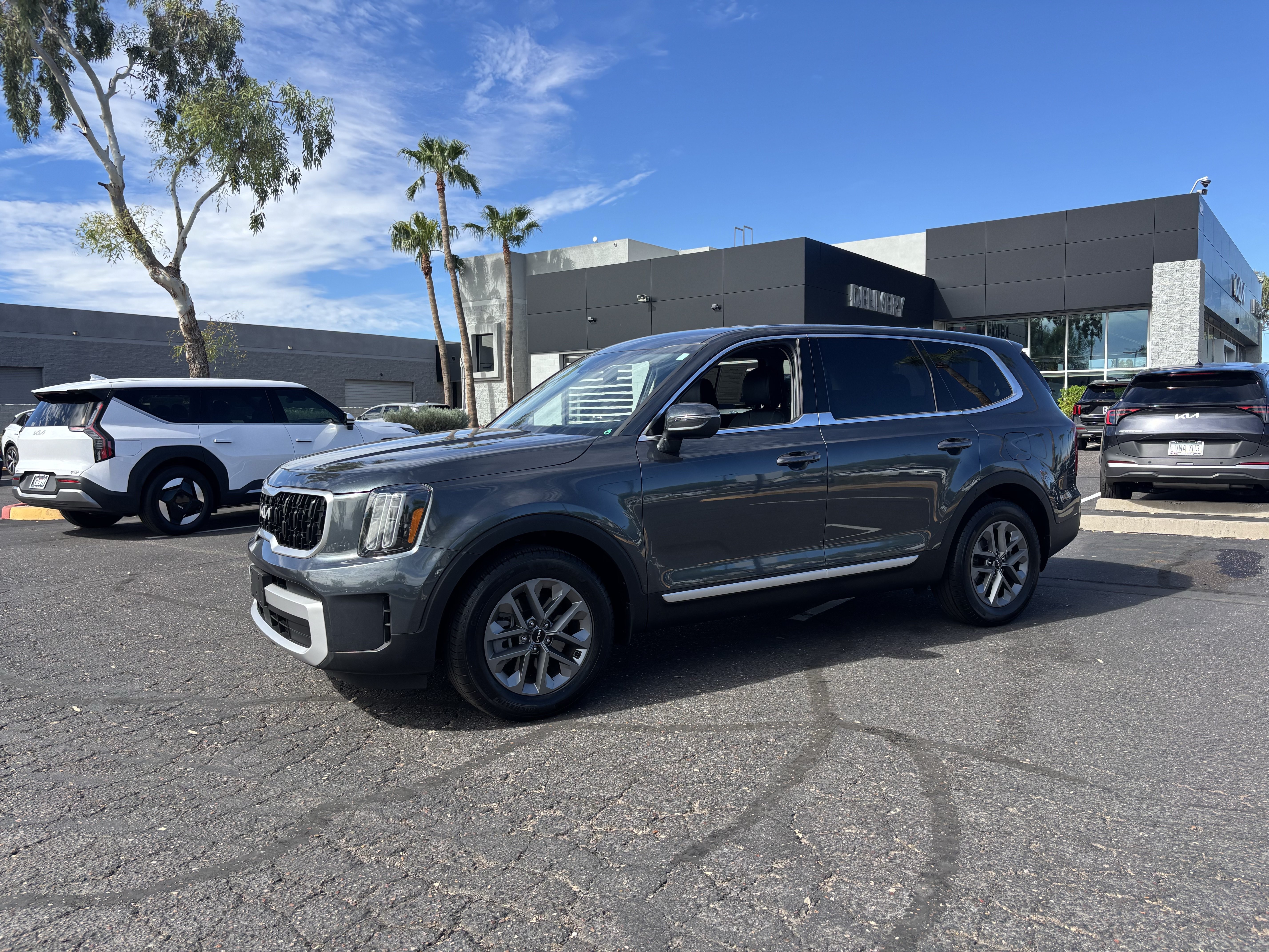 Certified 2024 Kia Telluride LX AWD/4WD image 6
