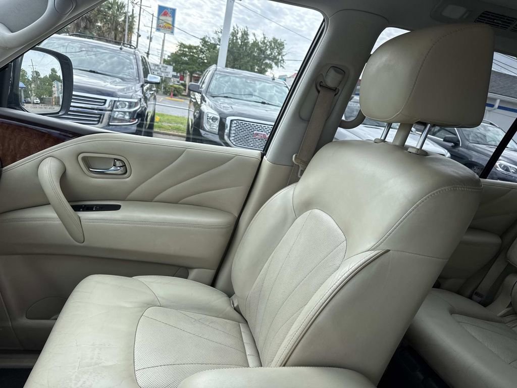 Used 2017 INFINITI QX80 2WD w/ Deluxe Technology Package image 18