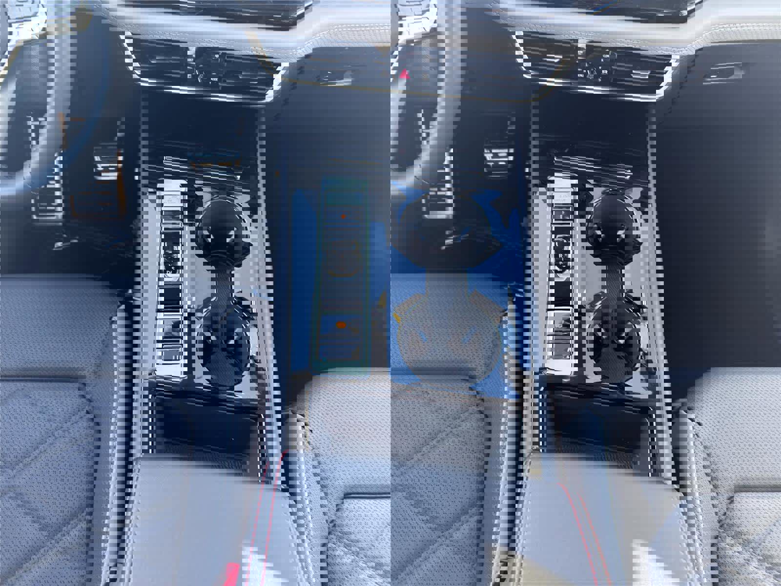 New 2026 Volkswagen Atlas Peak Edition image 13