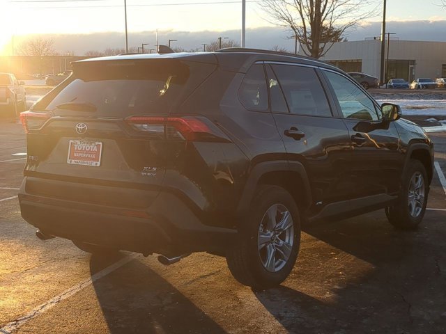Used 2025 Toyota RAV4 XLE image 5