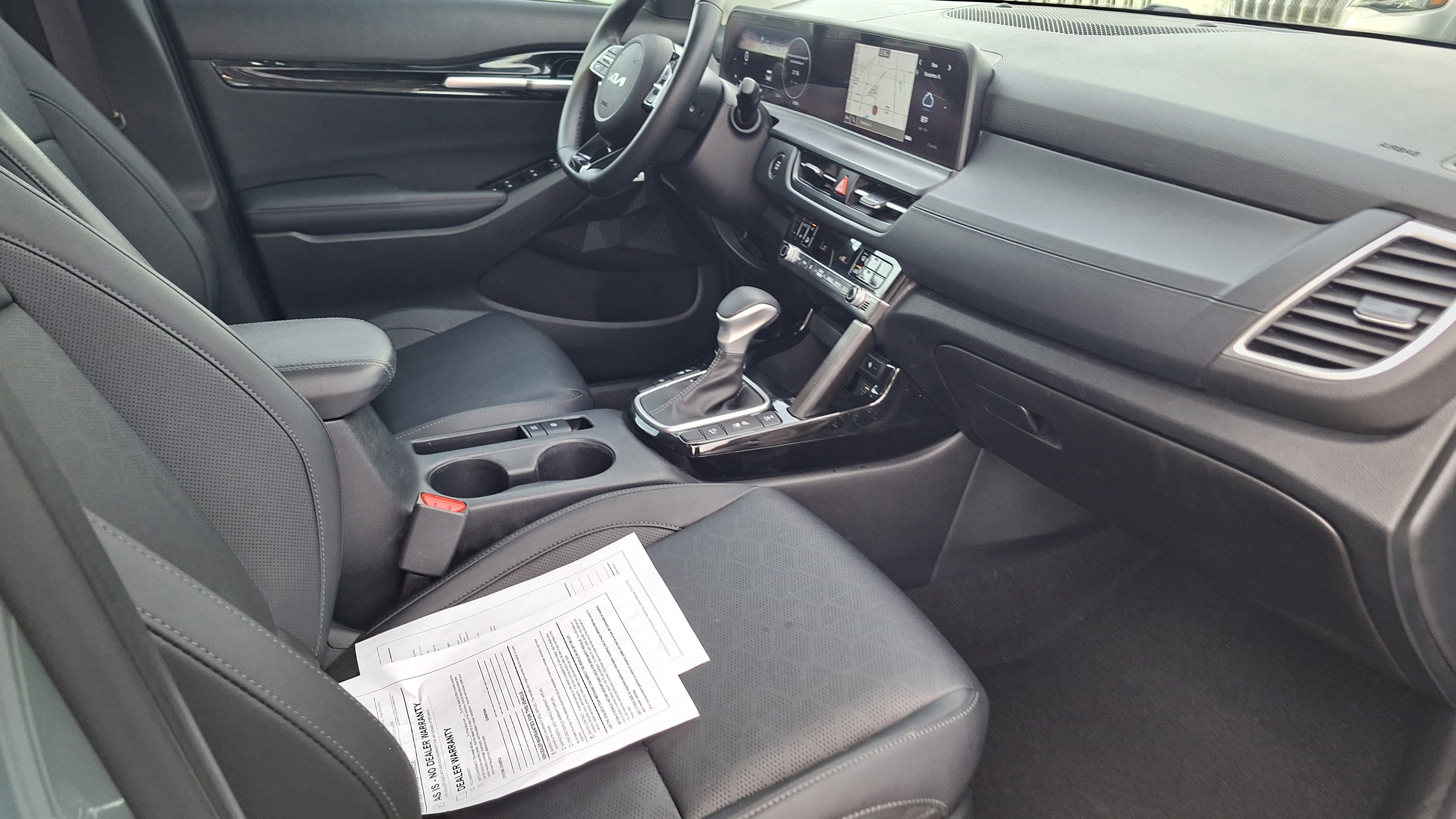 Used 2024 Kia Seltos SX w/ SX Sunroof Package AWD/4WD image 23