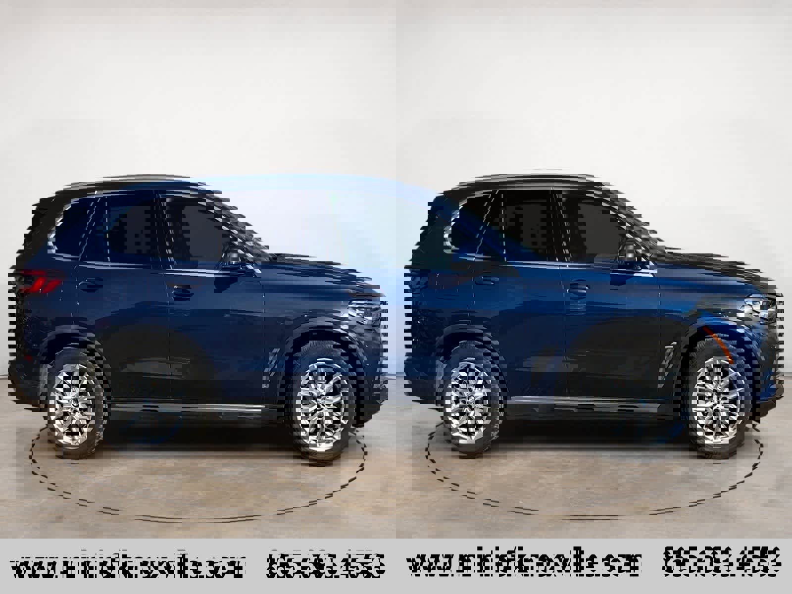 Used 2022 BMW X5 xDrive40i w/ Premium Package image 2