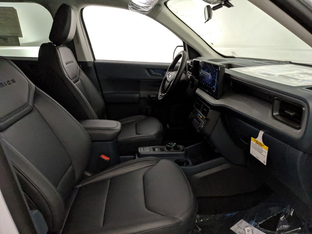 New 2025 Ford Maverick Lariat w/ Black Appearance Package image 26
