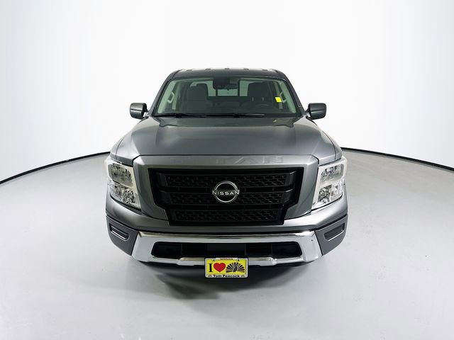 Used 2023 Nissan Titan SV image 4