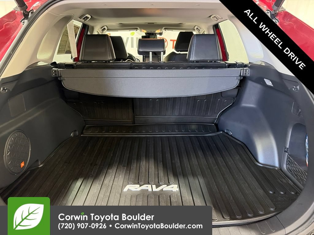 Used 2019 Toyota RAV4 Limited w/ Cold Weather Package AWD/4WD image 17