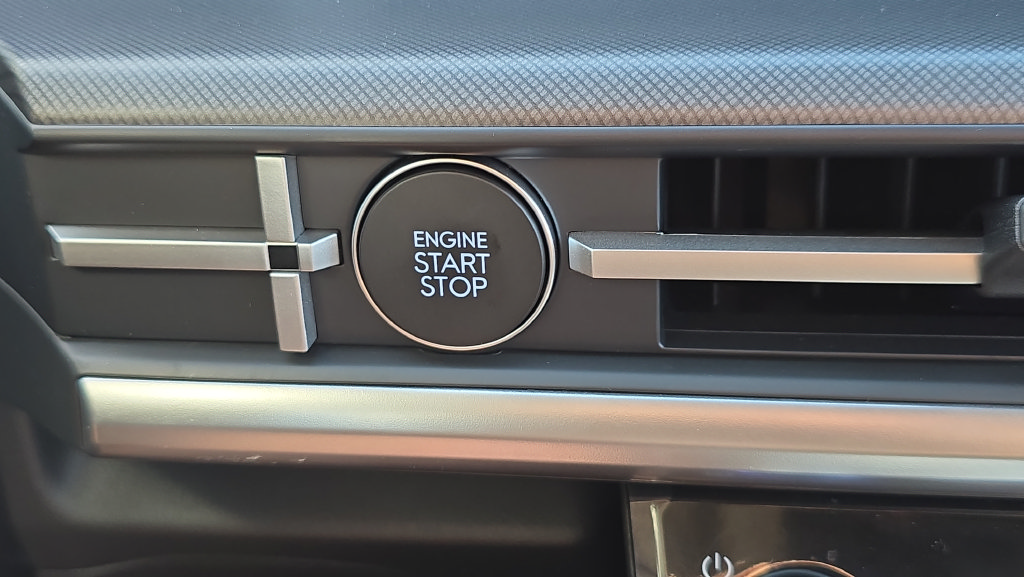 New 2027 Hyundai Santa Fe SEL FWD image 22