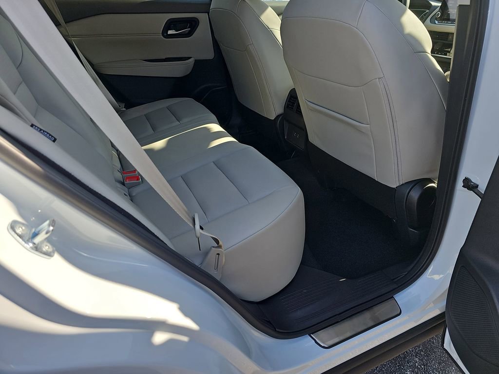 New 2026 Nissan Rogue SV FWD image 14
