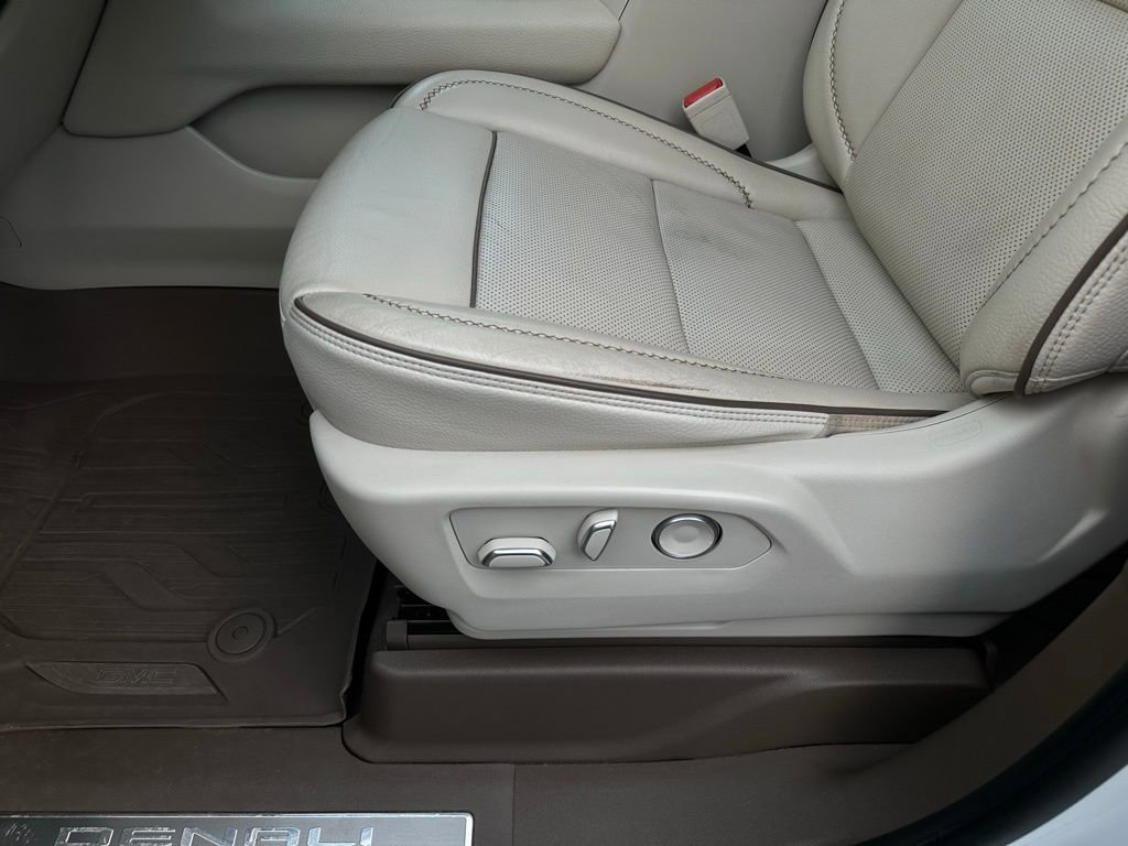 Used 2021 GMC Yukon Denali image 14