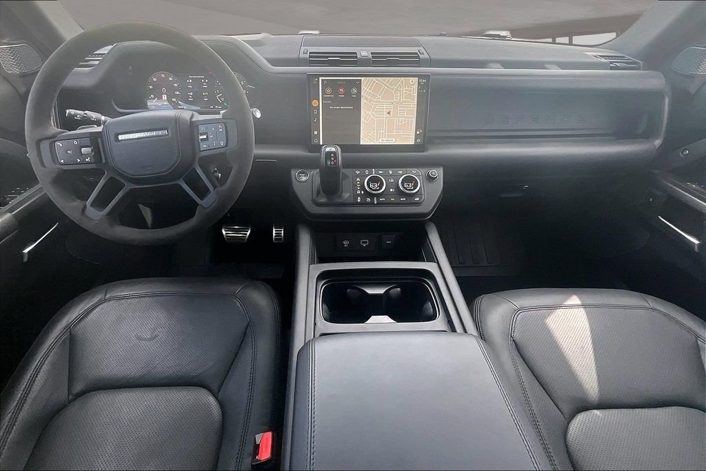 Used 2023 Land Rover Defender 110 V8 image 15