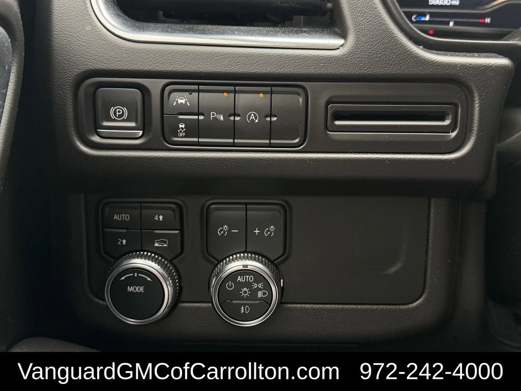 Used 2023 GMC Yukon XL SLT image 25