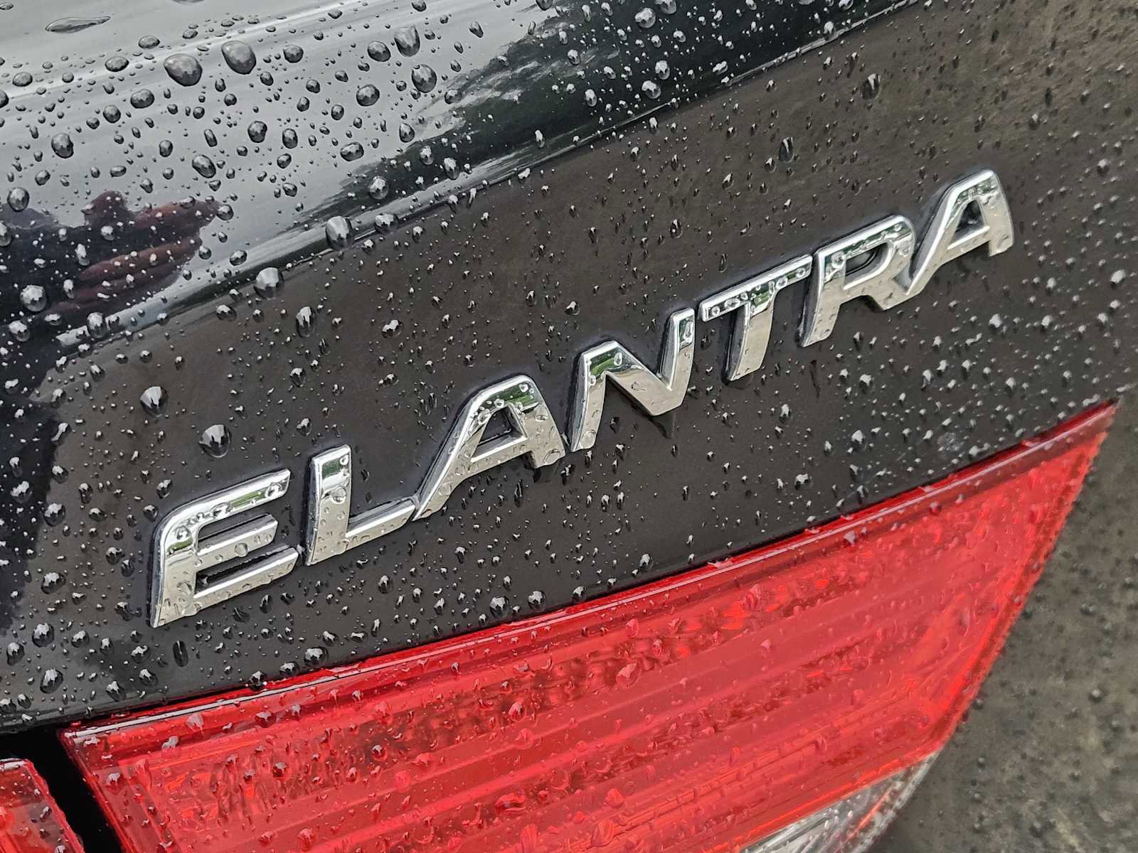 Used 2012 Hyundai Elantra GLS w/ Preferred Pkg 3 image 11