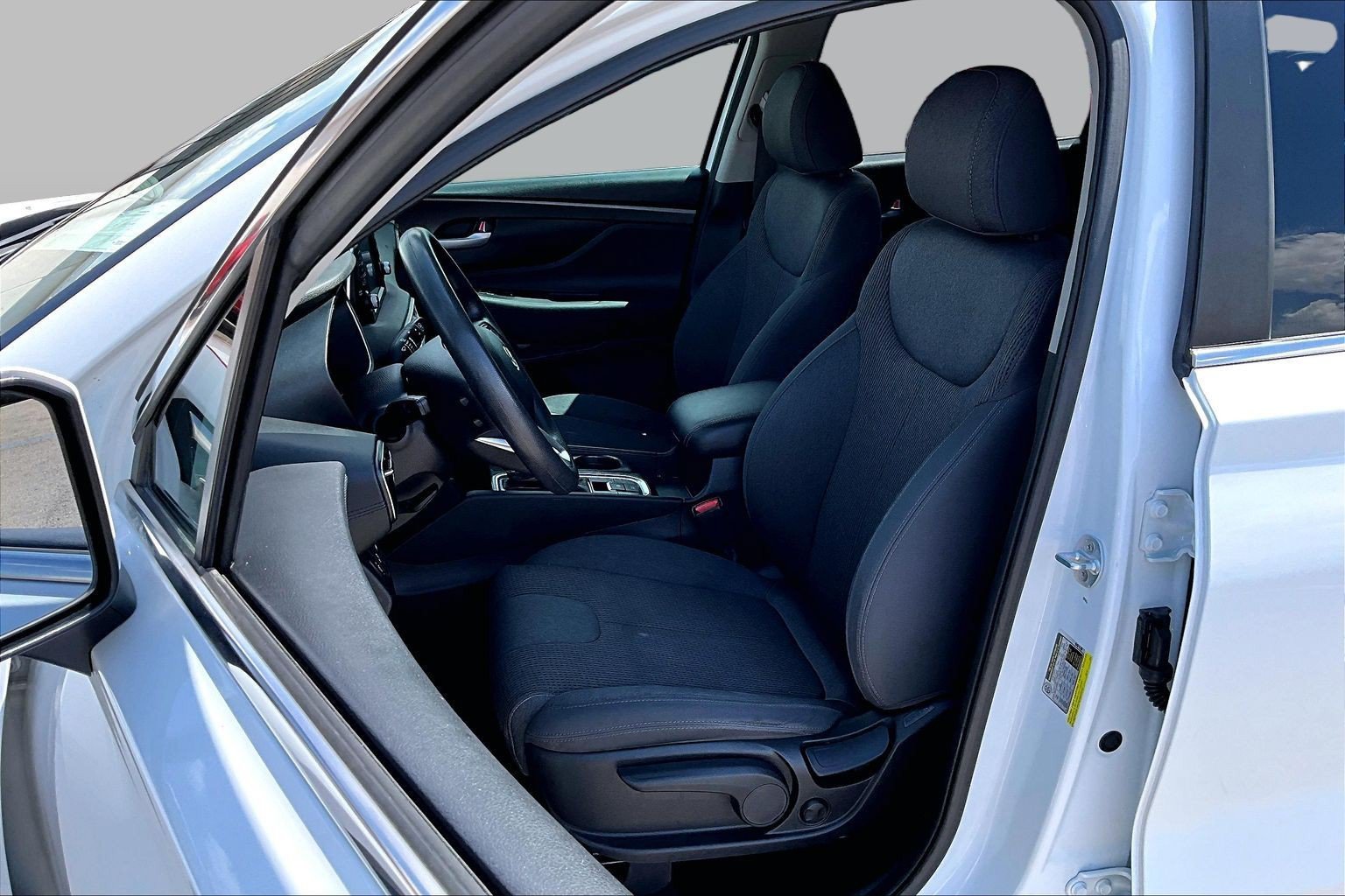 Used 2019 Hyundai Santa Fe SE FWD image 26