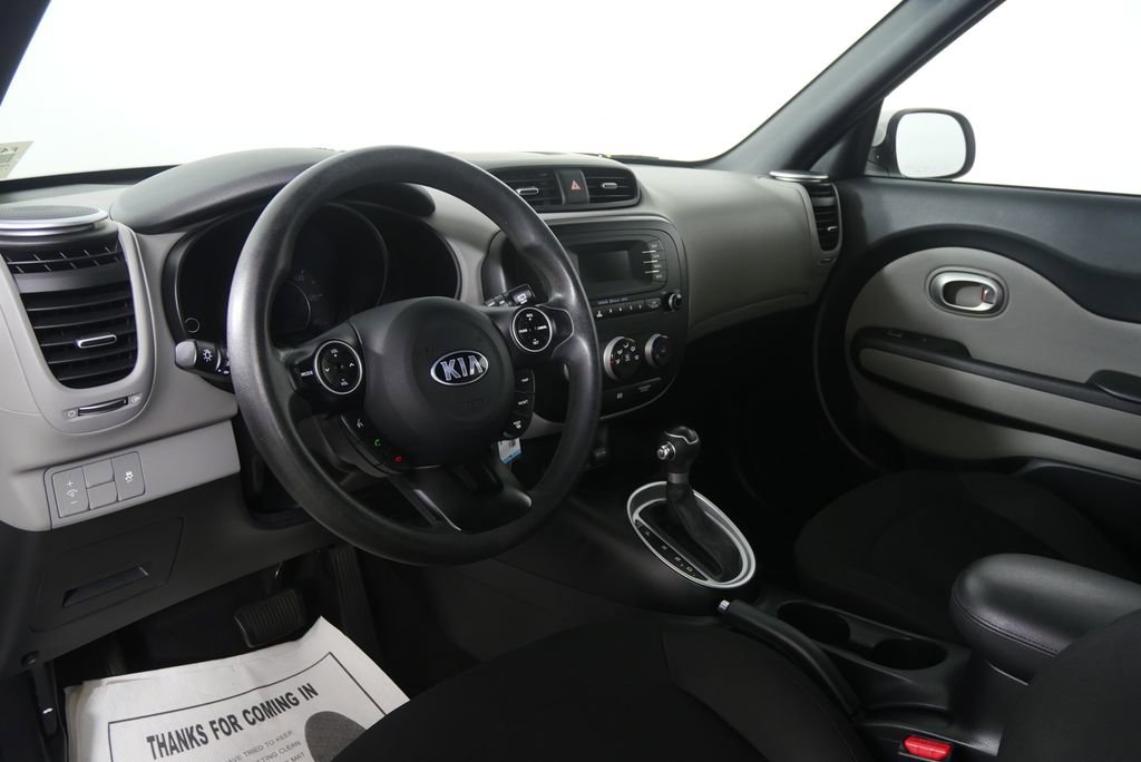 Used 2015 Kia Soul FWD image 12