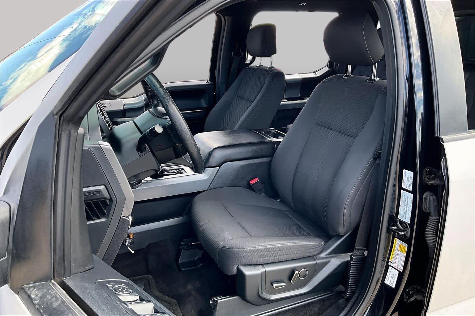 Used 2016 Ford F150 XLT w/ Equipment Group 302A Luxury RWD image 8