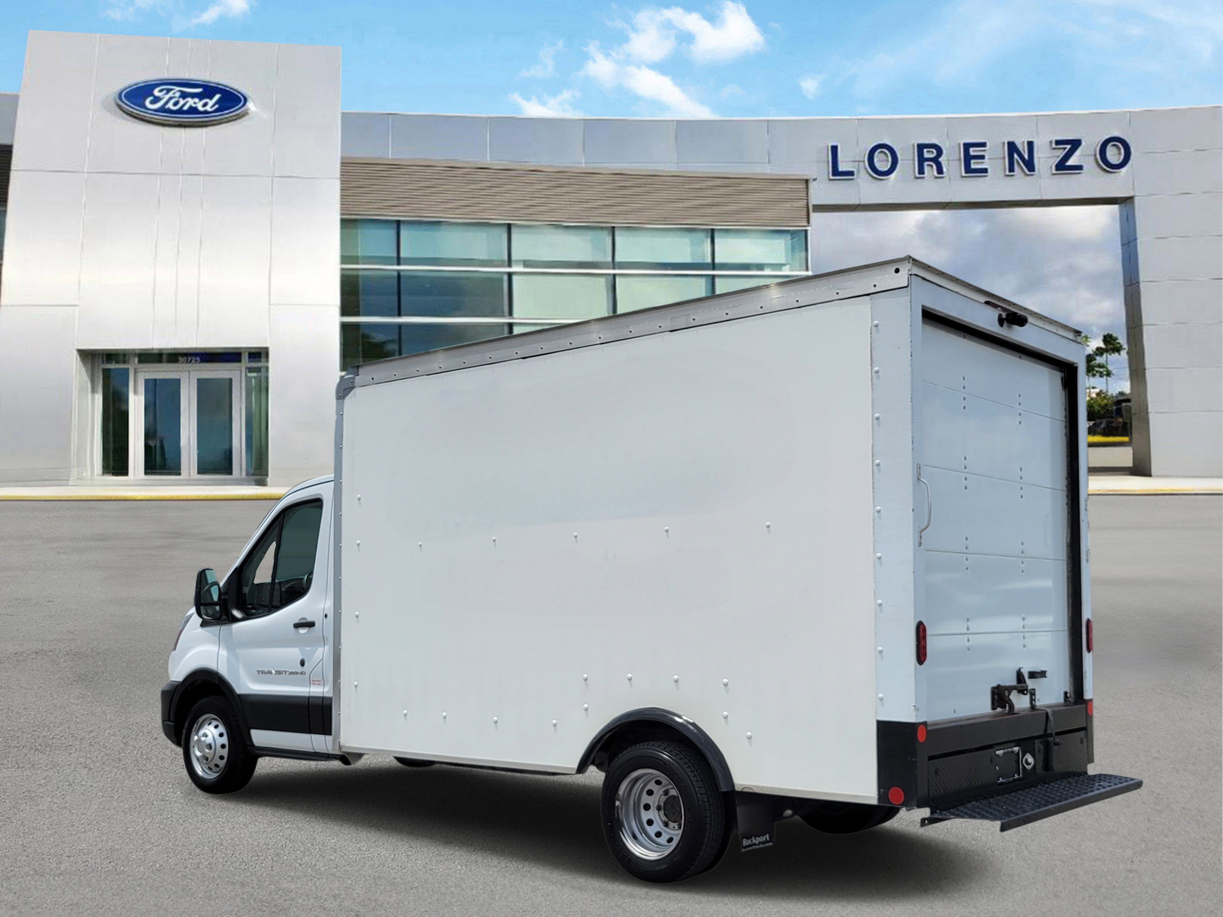 Used 2023 Ford Transit 350 DRW RWD image 7