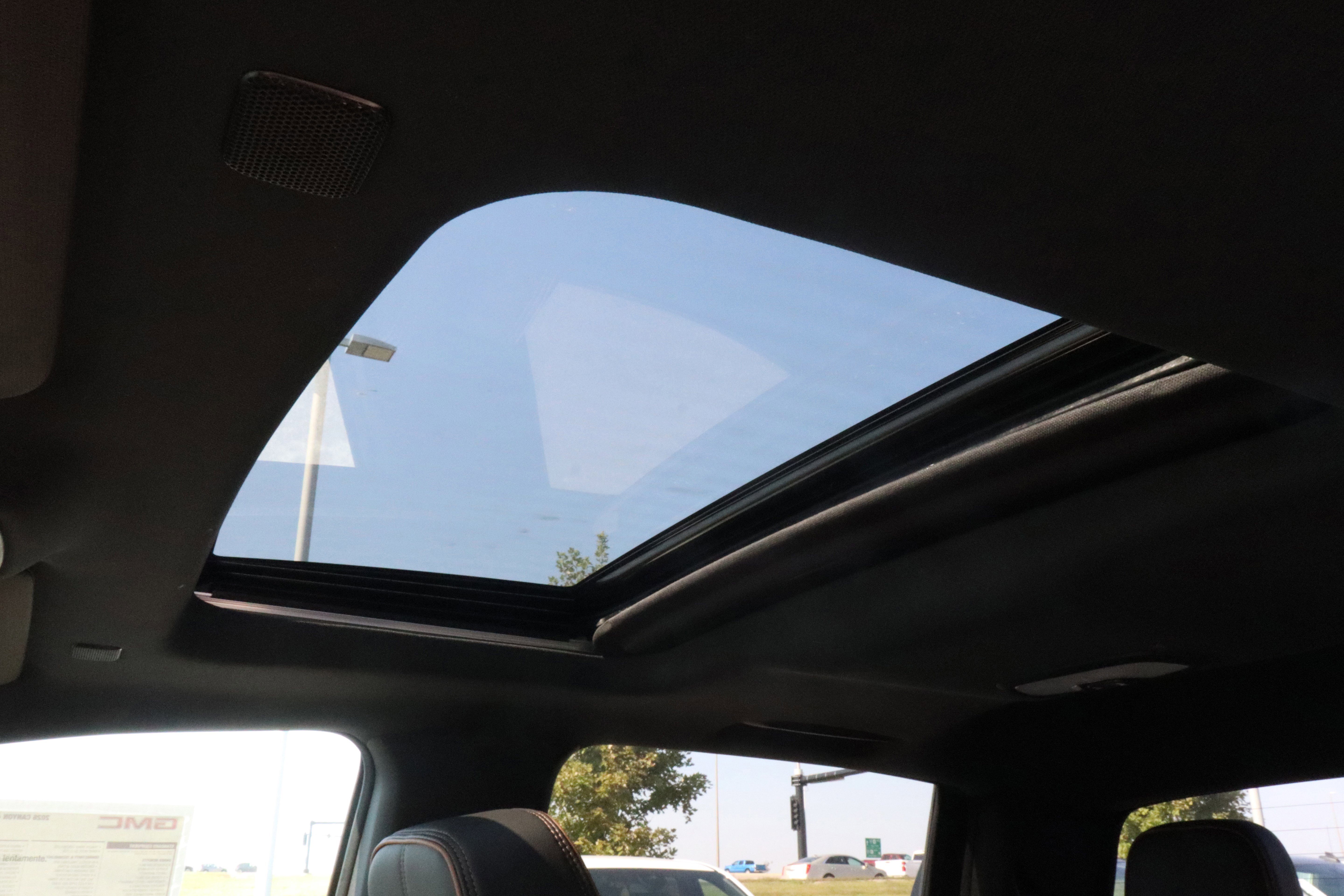 New 2026 GMC Canyon AT4 w/ Technology Plus Package image 20