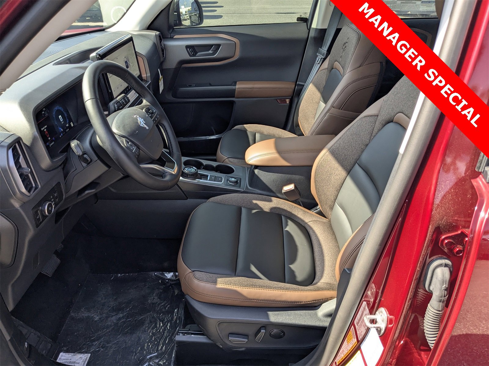 New 2025 Ford Bronco Sport Outer Banks w/ Outer Banks Tech Package+ image 2