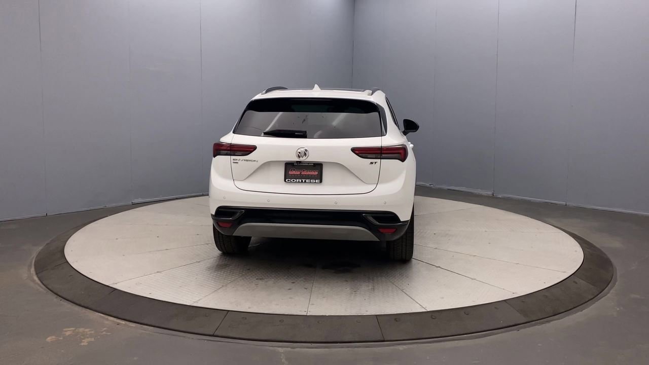 Used 2021 Buick Envision Essence w/ Sport Touring Package AWD/4WD image 4