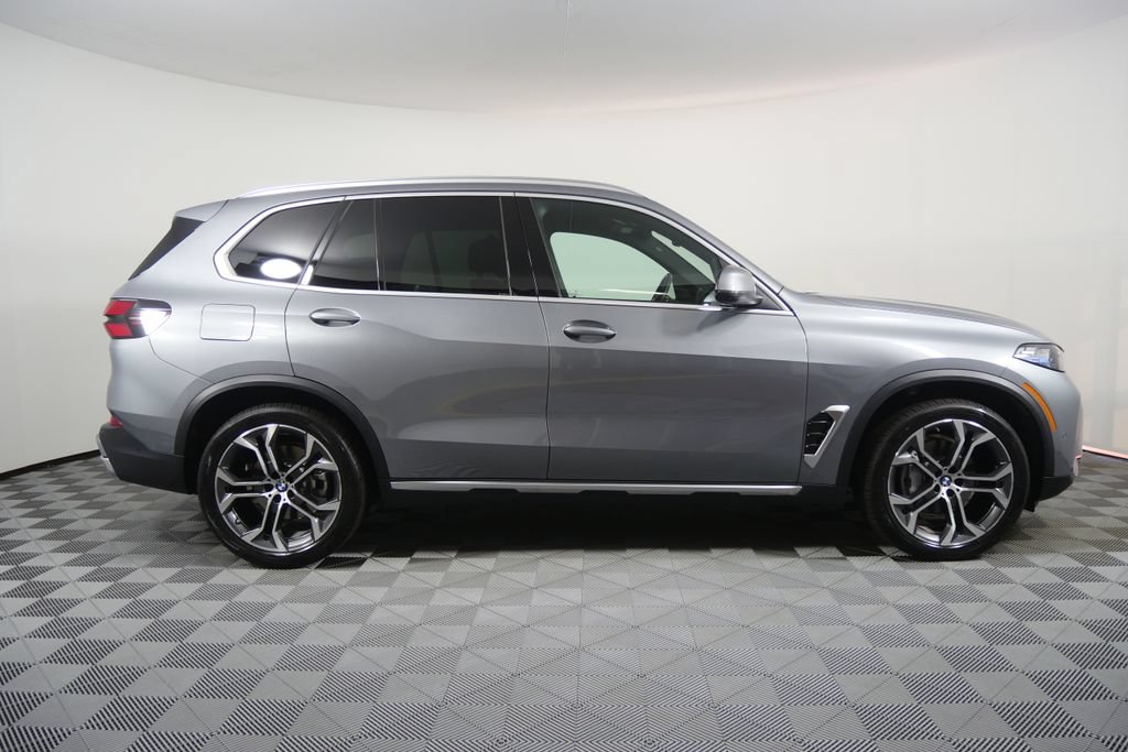 Certified 2026 BMW X5 xDrive40i AWD/4WD image 6