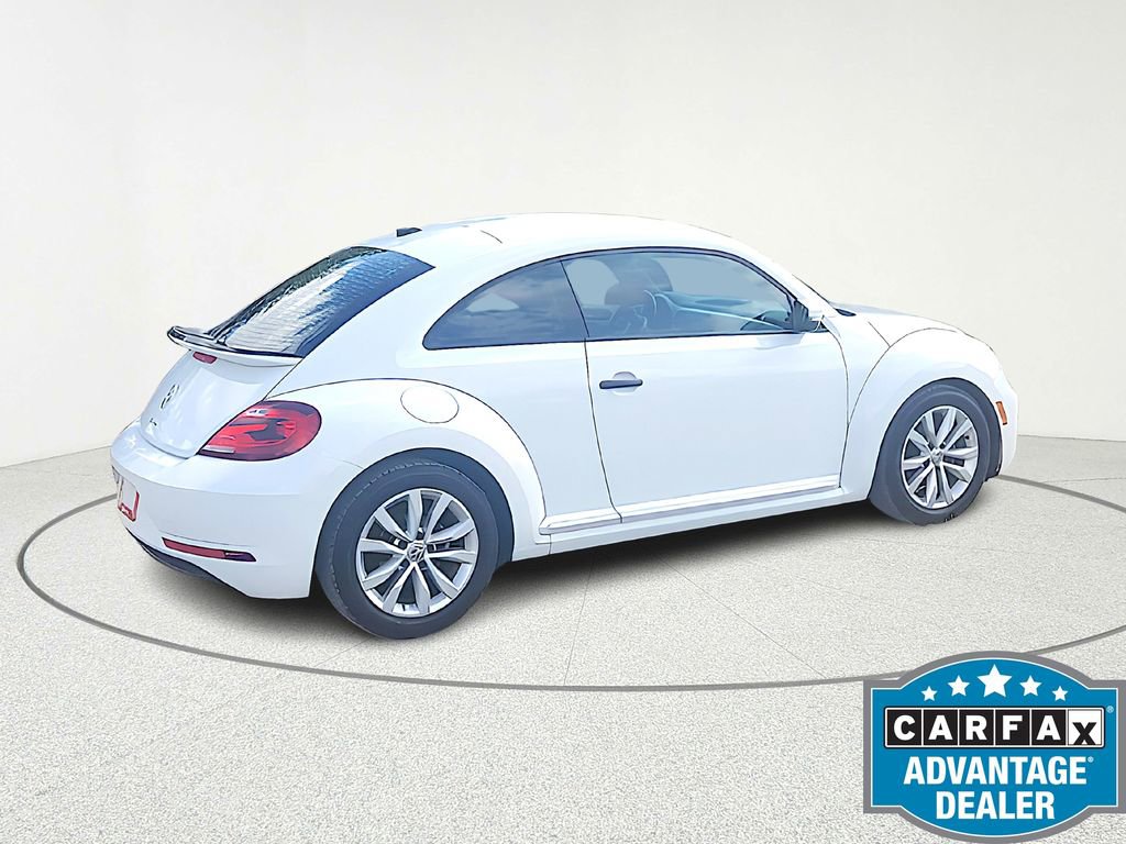 Used 2017 Volkswagen Beetle 1.8T Classic FWD image 8