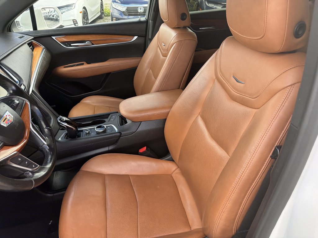 Used 2020 Cadillac XT5 Premium Luxury FWD image 18