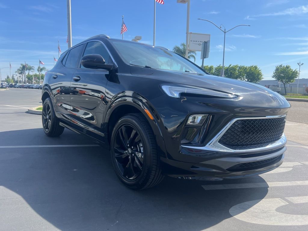 Used 2024 Buick Encore GX Sport Touring image 6