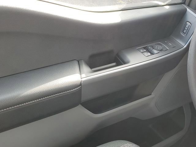 New 2023 Ford F550 4x4 Regular Cab Super Duty image 19