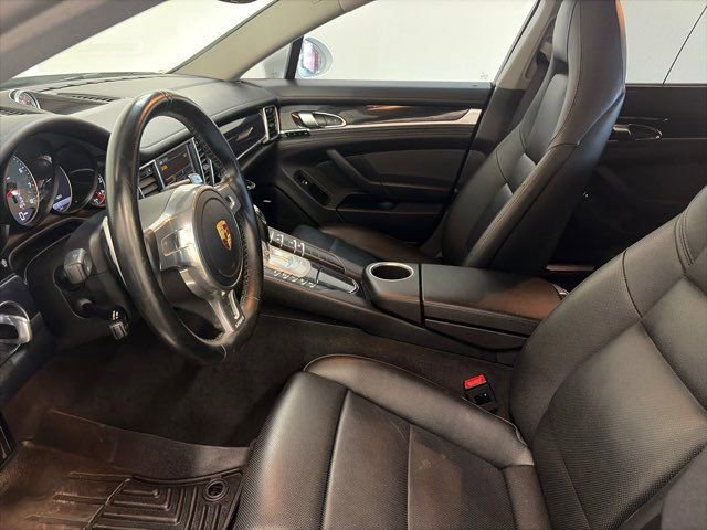 Used 2015 Porsche Panamera 4S image 18
