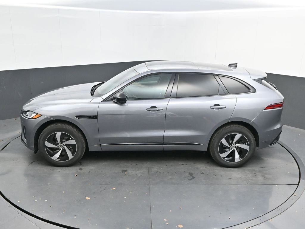 New 2026 Jaguar F-PACE R-Dynamic S image 30
