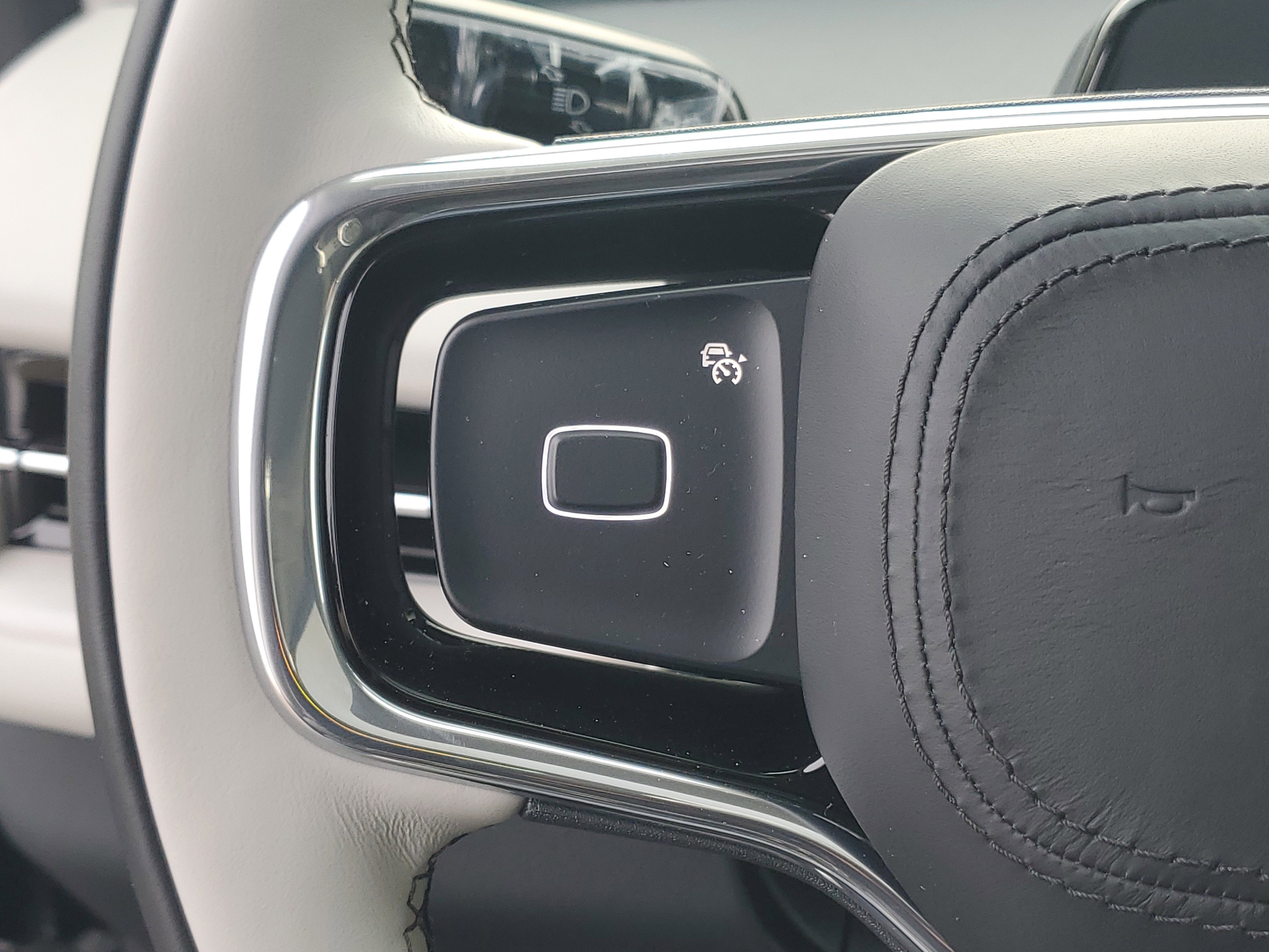 New 2026 Lincoln Navigator L Reserve w/ Jet Appearance Package image 17