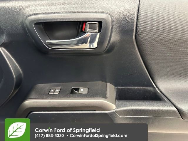 Used 2019 Toyota Tacoma TRD Off-Road image 11