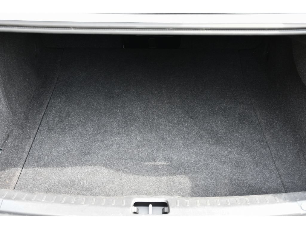 Used 2018 Volvo S90 T5 Momentum w/ Convenience Package FWD image 25
